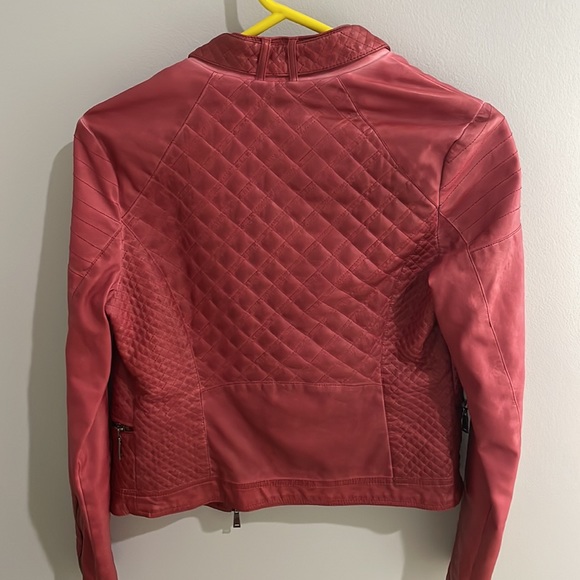 Leather jacket - Picture 8 of 11